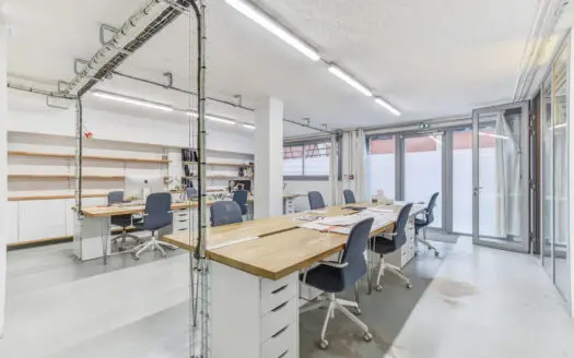 Bureau À louer  3 pièces 97 m²