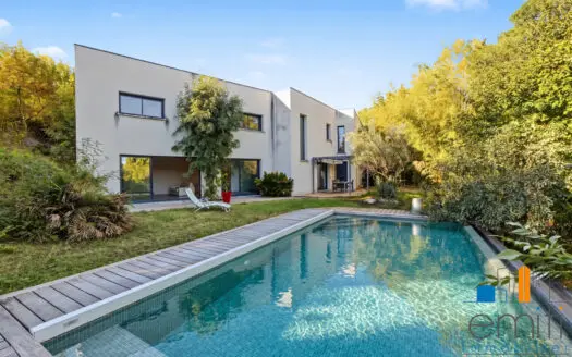 Maison À vendre  5 pièces 176 m²