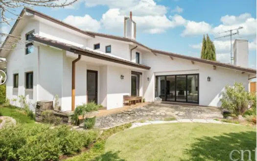 Maison À vendre  7 pièces 169 m²